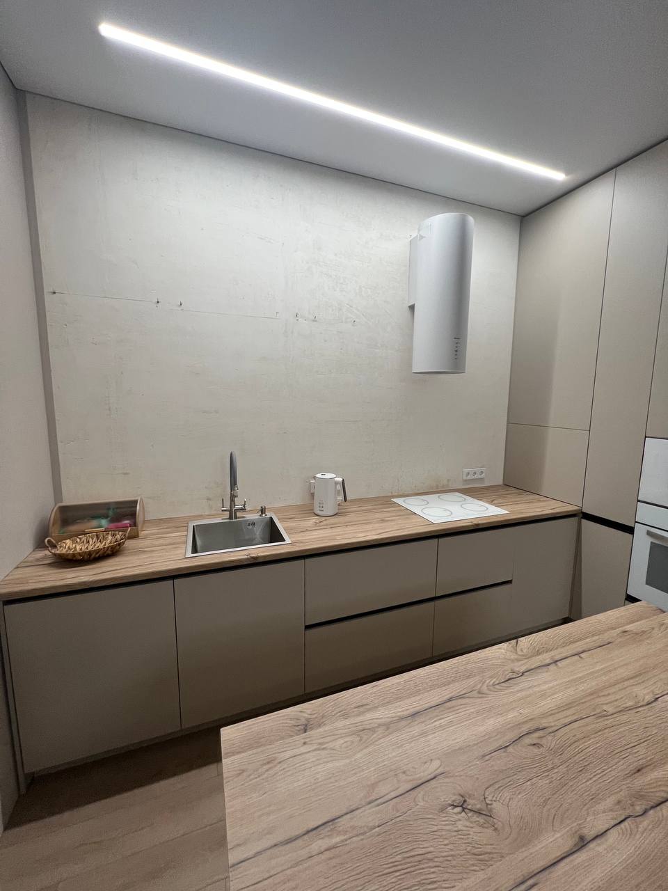 Кухня угловая — Кашемир и дерево